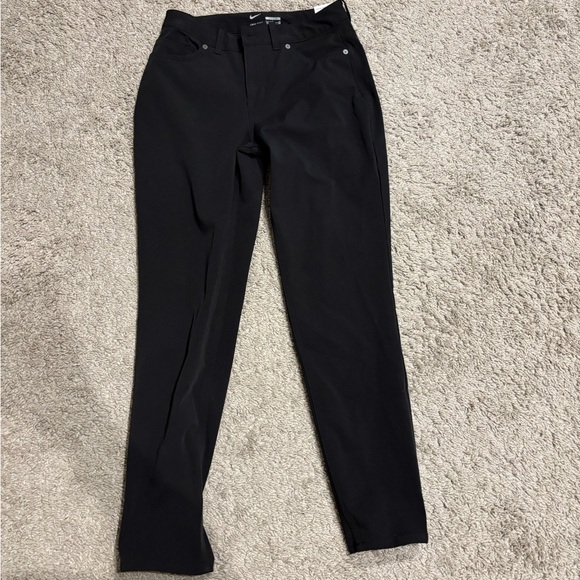 Nike Pants - NWT Nike Dri-FIT Slim fit golf pants women’s size 4